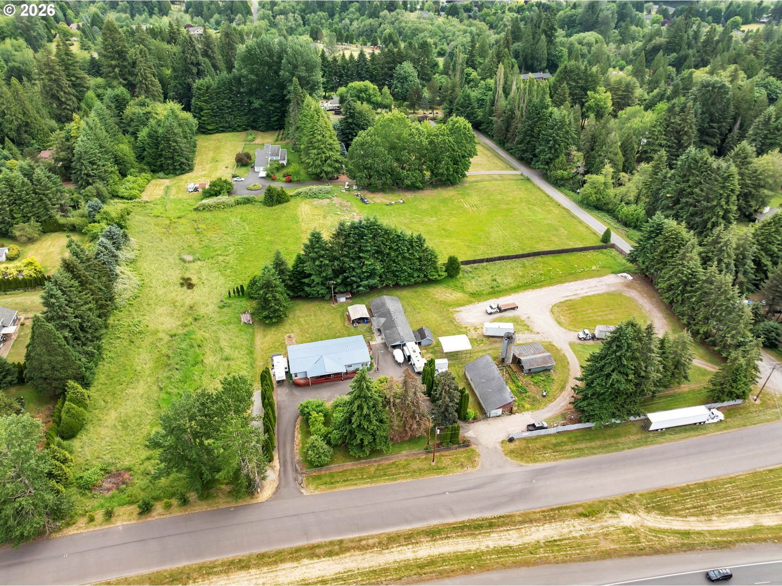 Listing photo 1 of 6