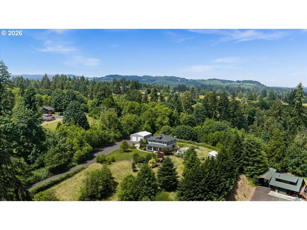 Listing photo 1 of 6