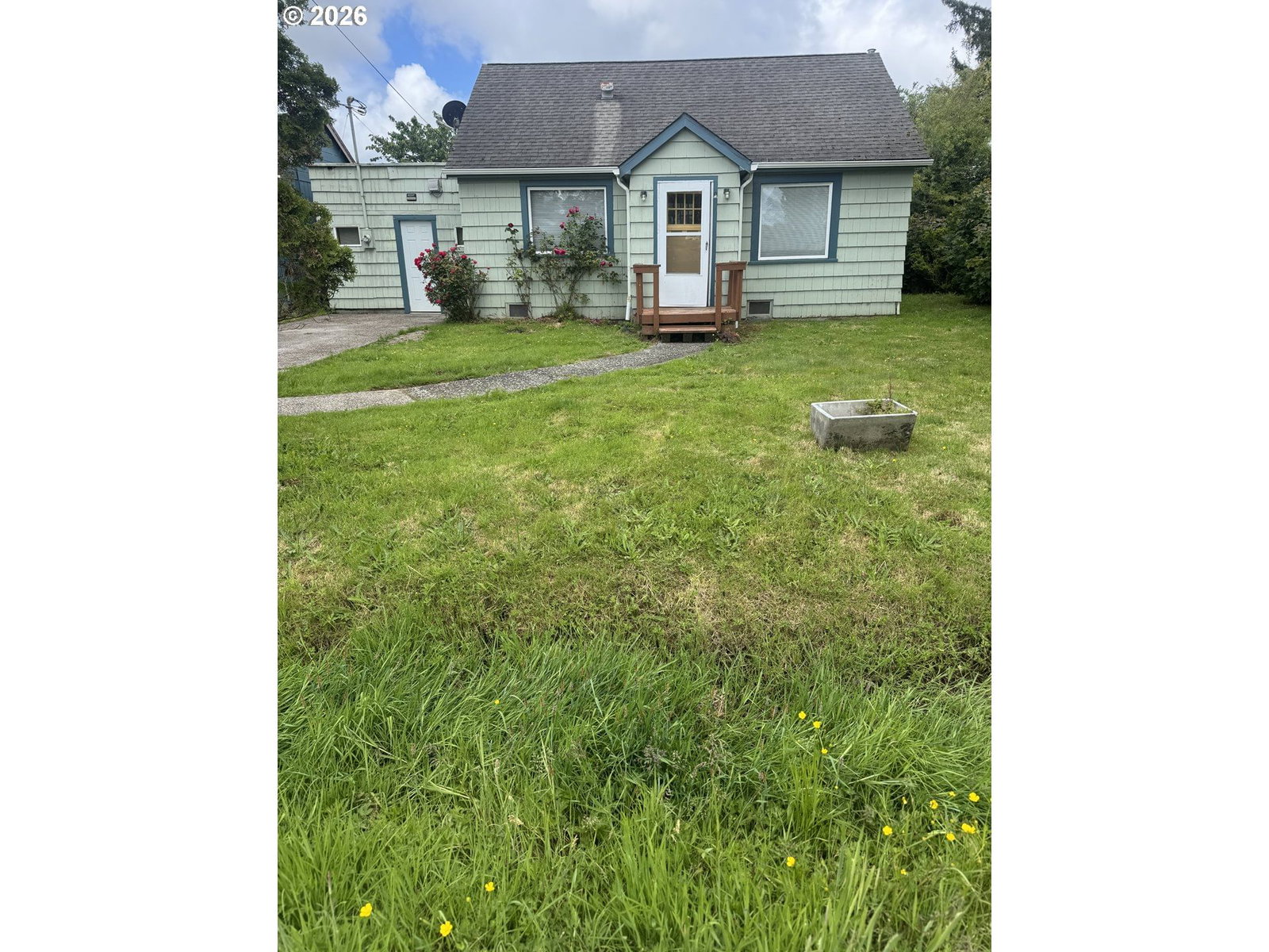 Listing photo 1 of 6