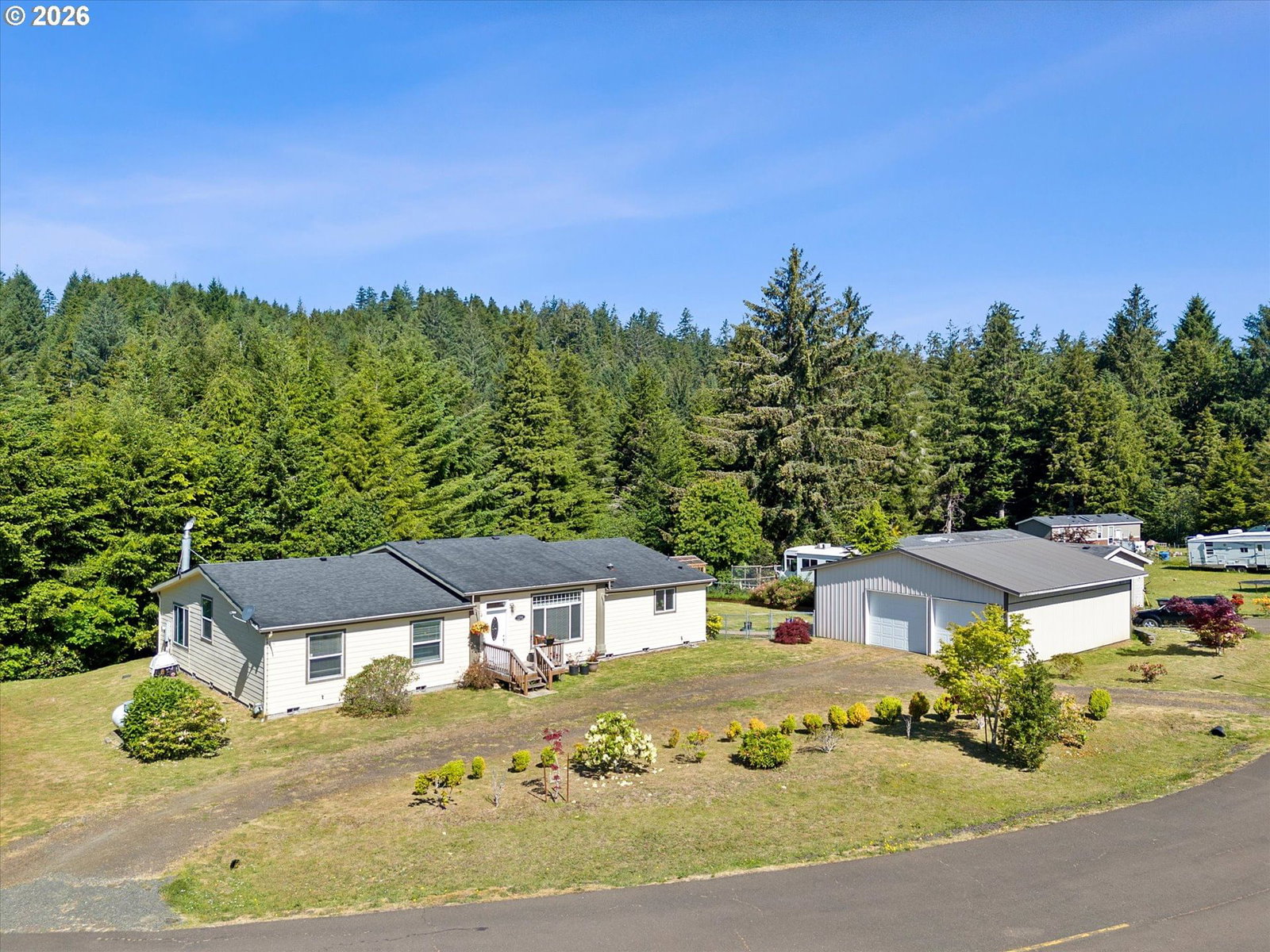 Listing photo 1 of 6