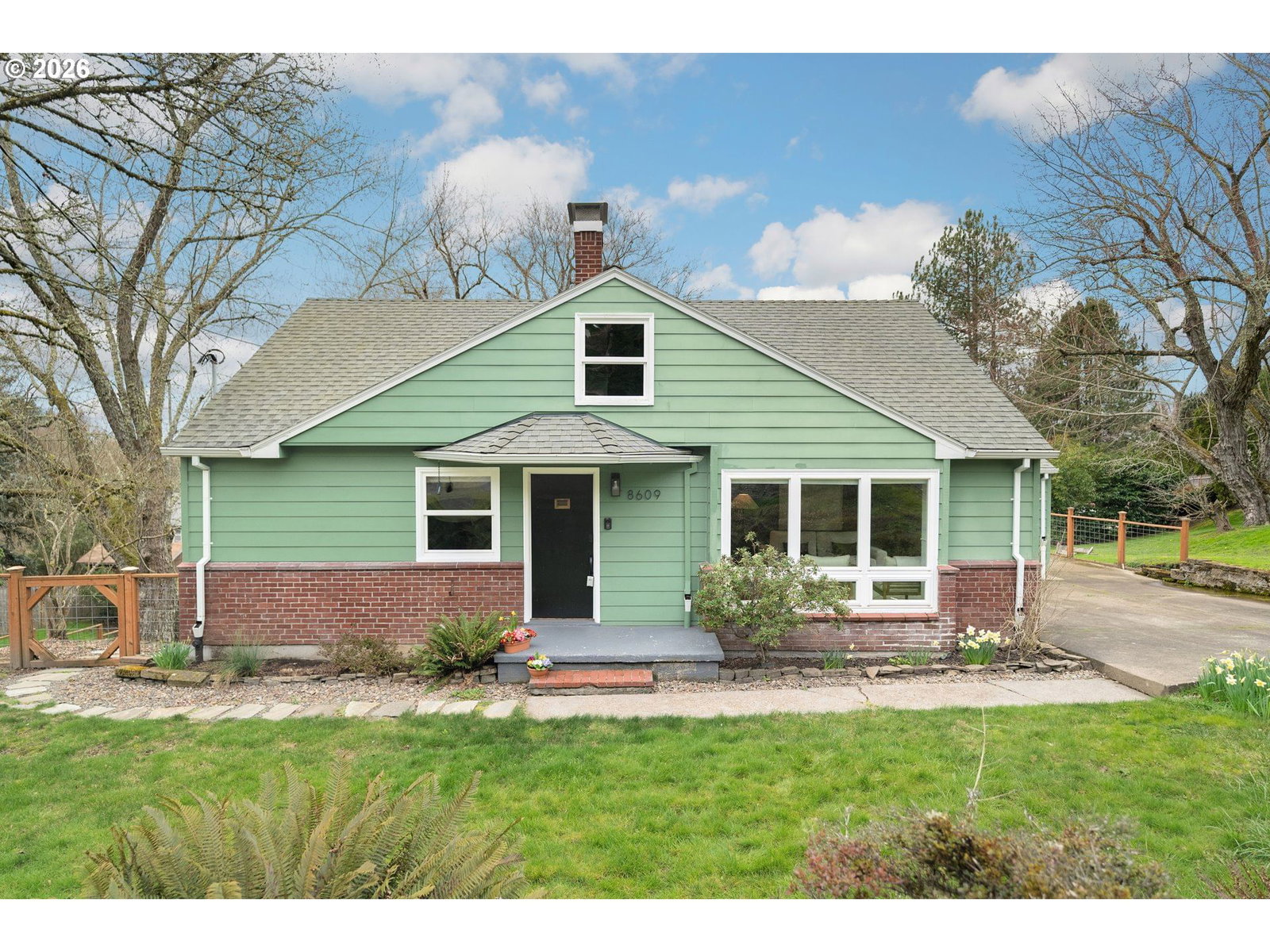 Primary listing photo, 8609 61ST AVE, Portland, OR, 97219