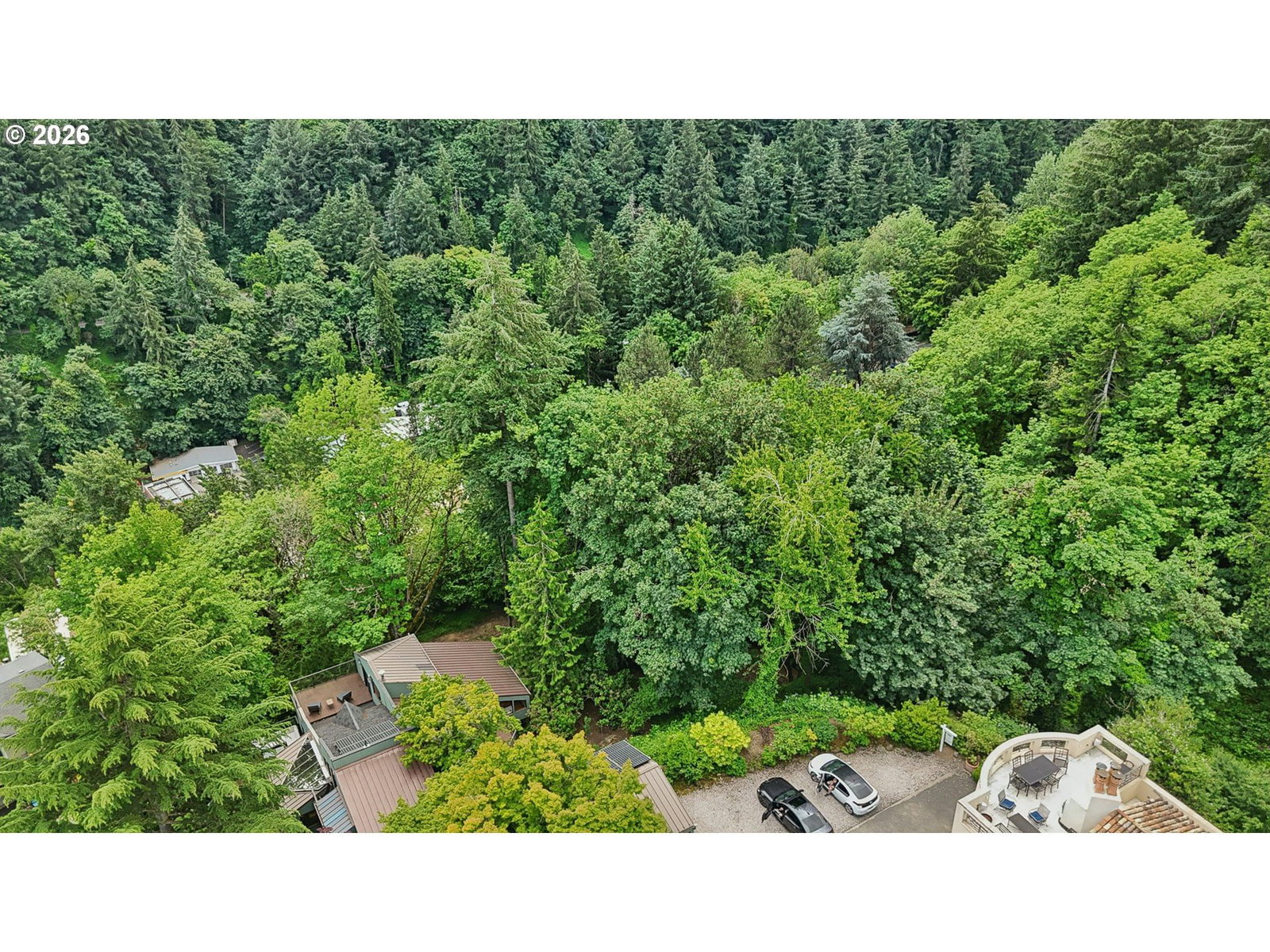 Listing photo 1 of 6