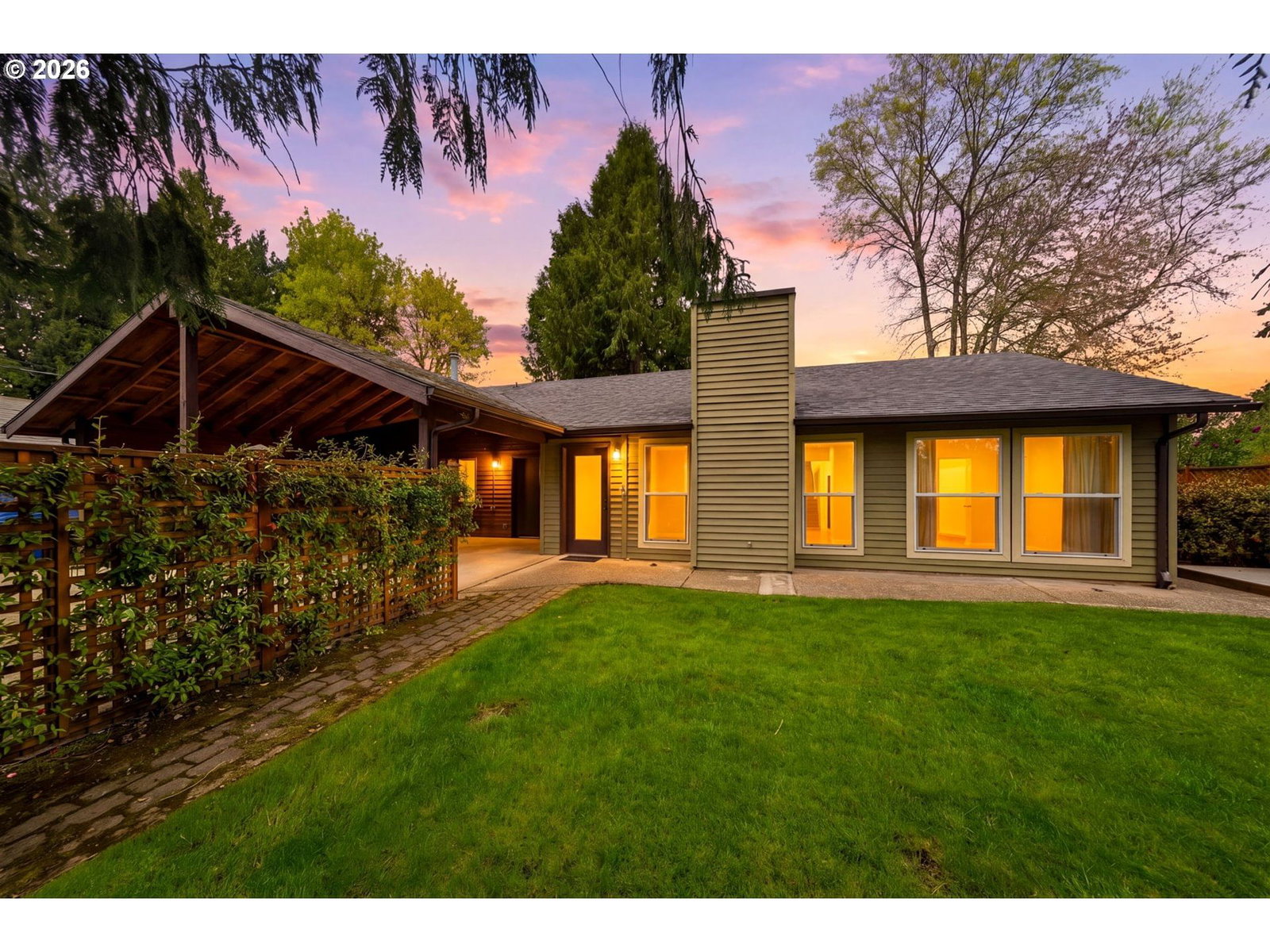 Primary listing photo, 5019 SWEENEY ST, Portland, OR, 97221