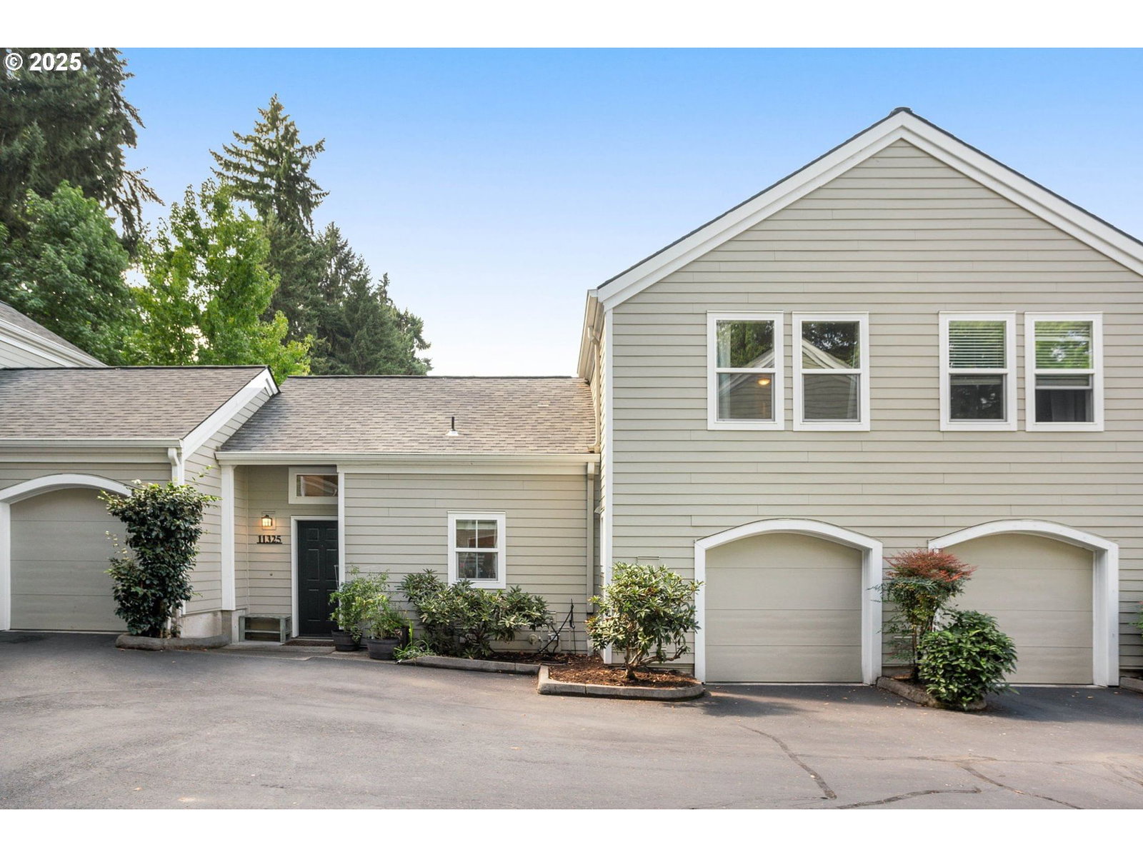 Primary listing photo, 11325 SW EUCALYPTUS PL, Portland, OR, 97223