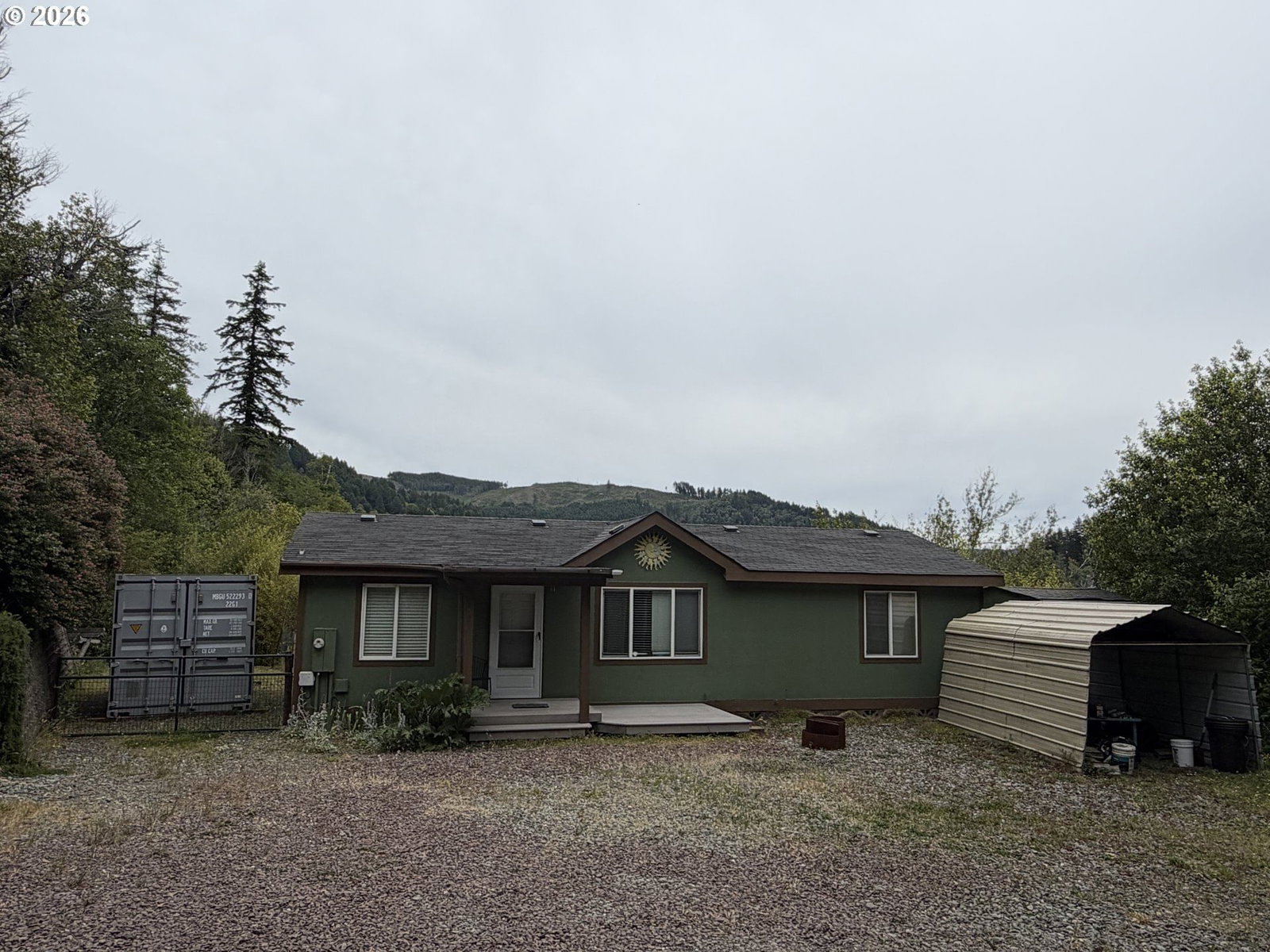 Listing photo 1 of 6