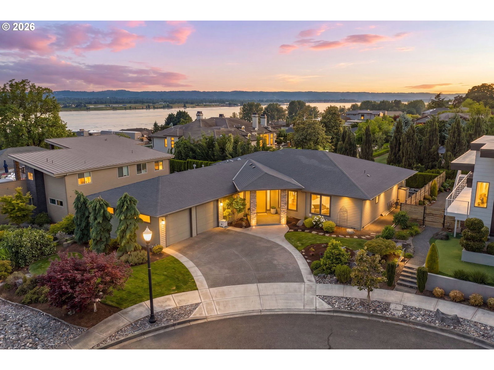 1508 SE HAWKS VIEW CT