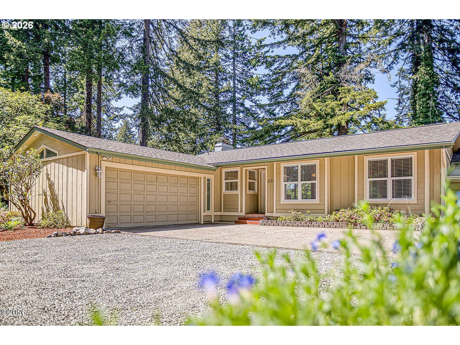 Listing photo 1 of 6