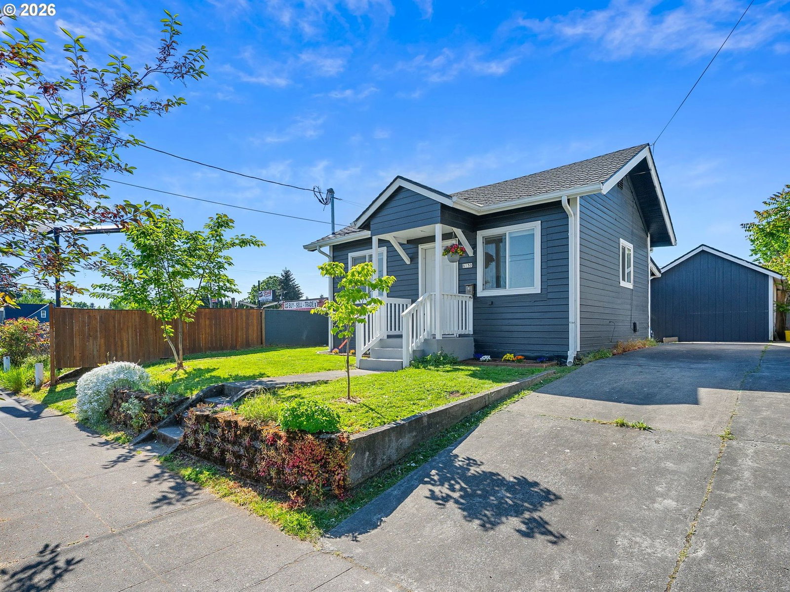 8130 SE YAMHILL ST