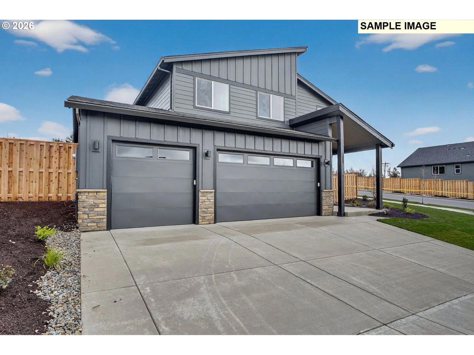 2575 NE JUSTUS AVE #22