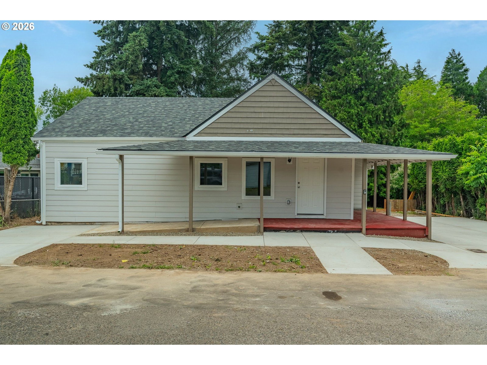 Listing photo 1 of 6