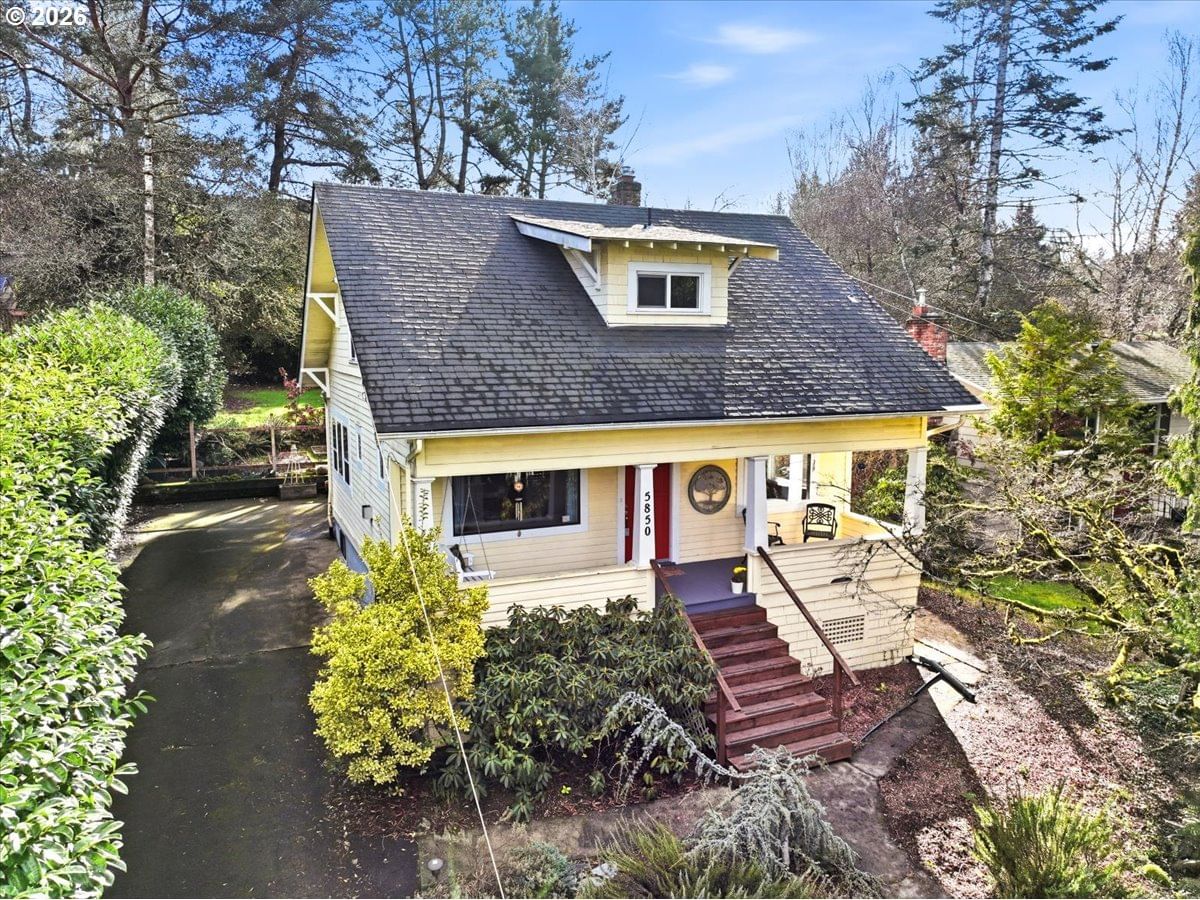 Primary listing photo, 5850 SW VERMONT ST, Portland, OR, 97219