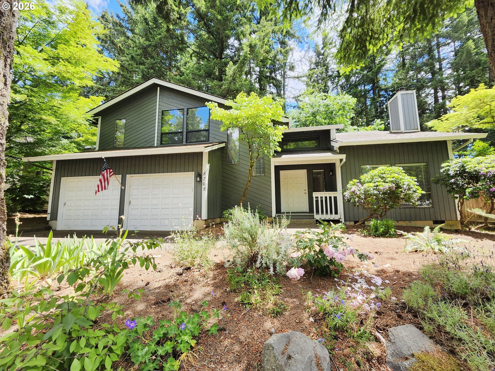 Listing photo 1 of 6