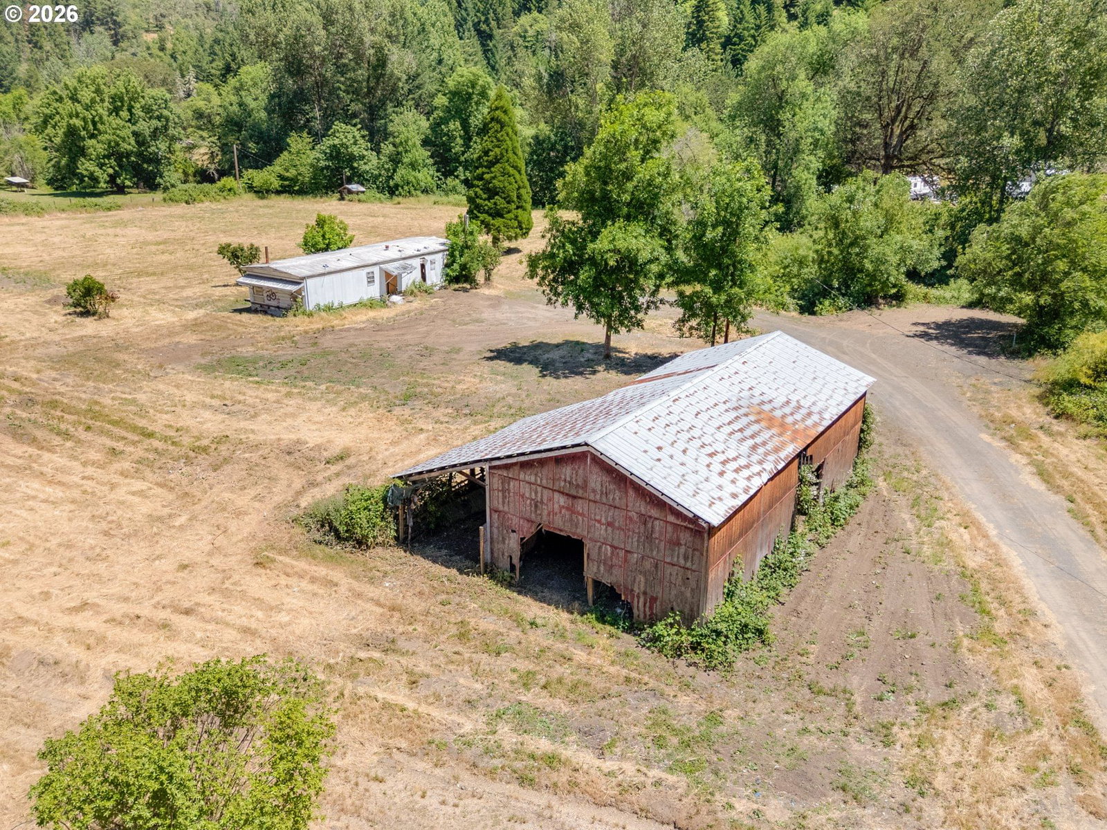 Listing photo 1 of 6