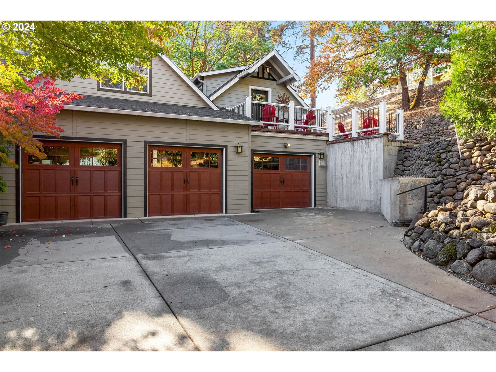 Primary listing photo, 375 W ELM ST, Jacksonville, OR, 97530