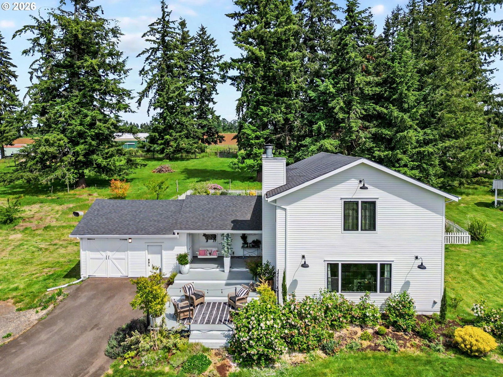 Listing photo 1 of 6