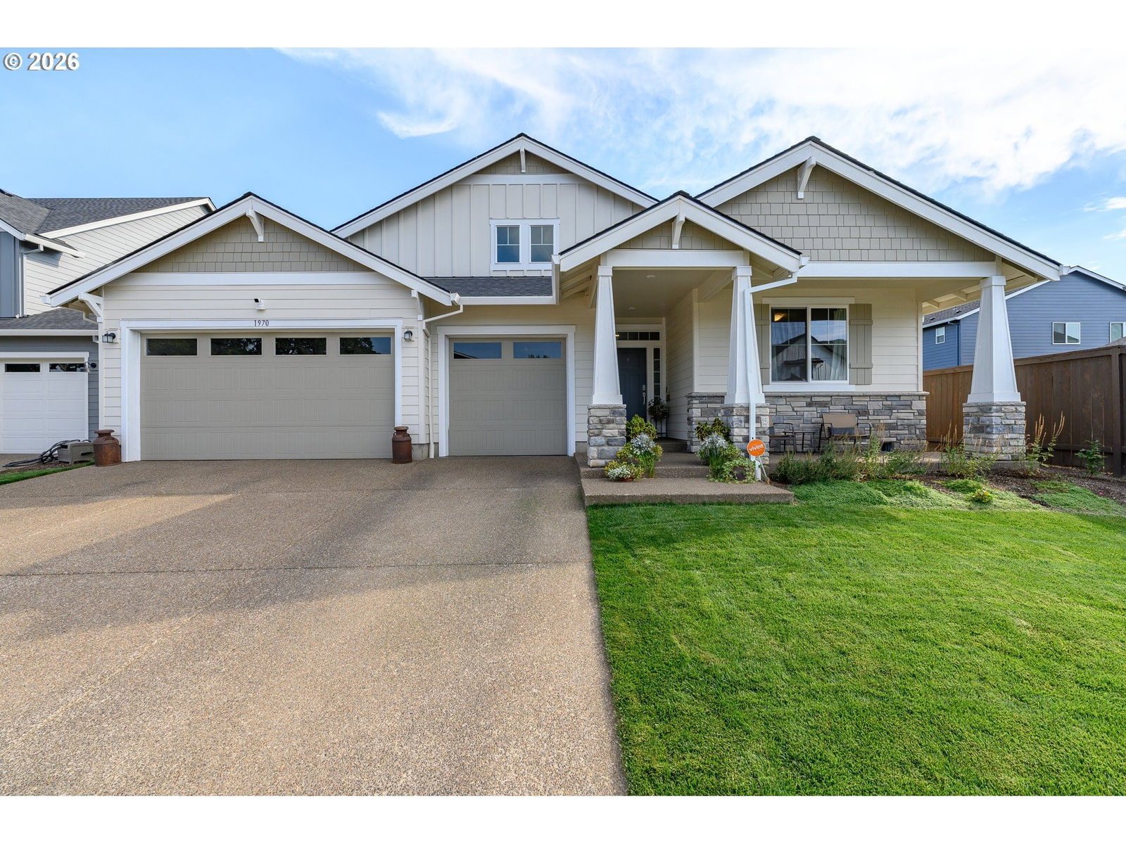 Listing photo 1 of 6