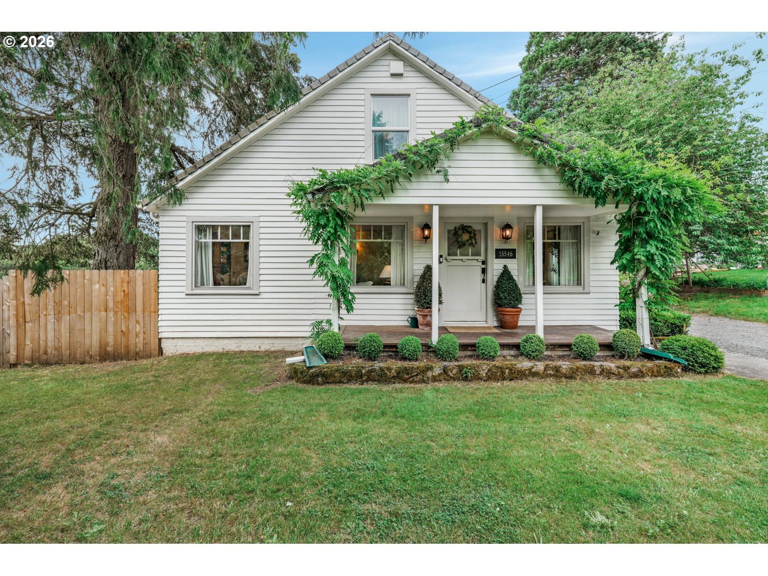 Listing photo 1 of 6