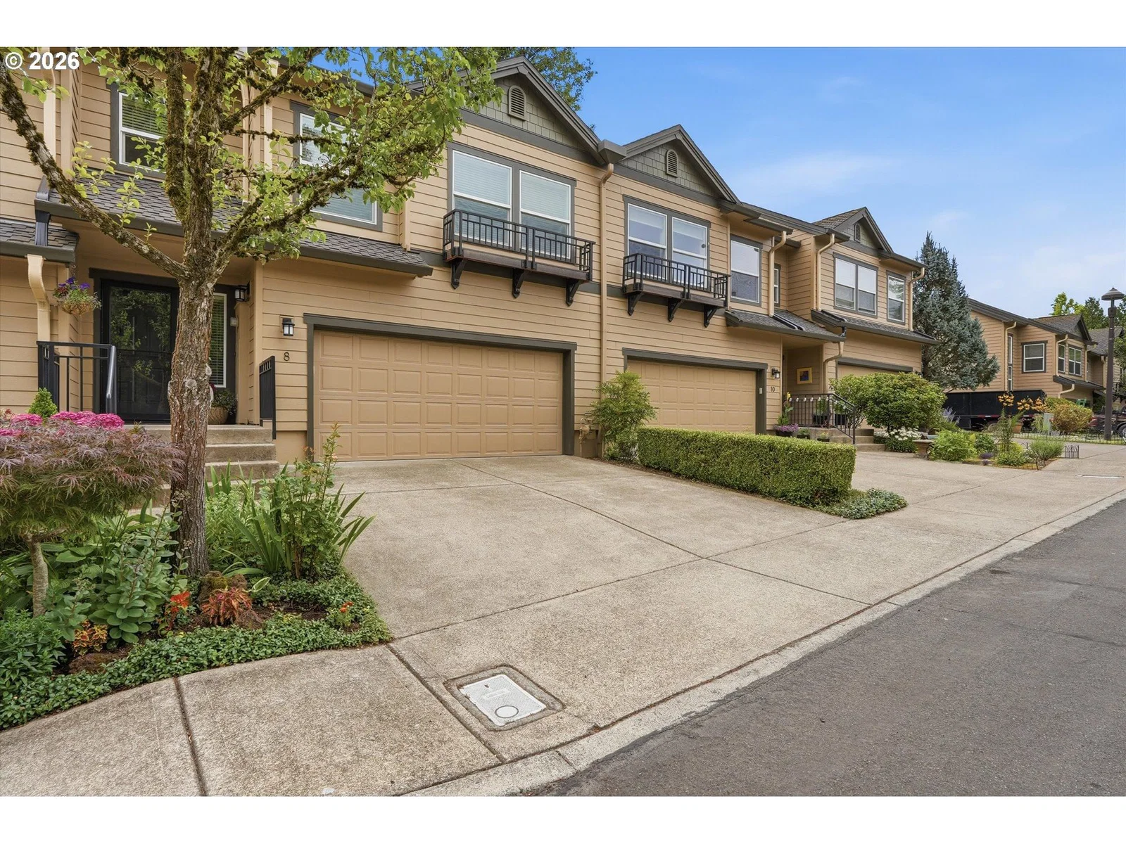 8 Summit Ridge CT