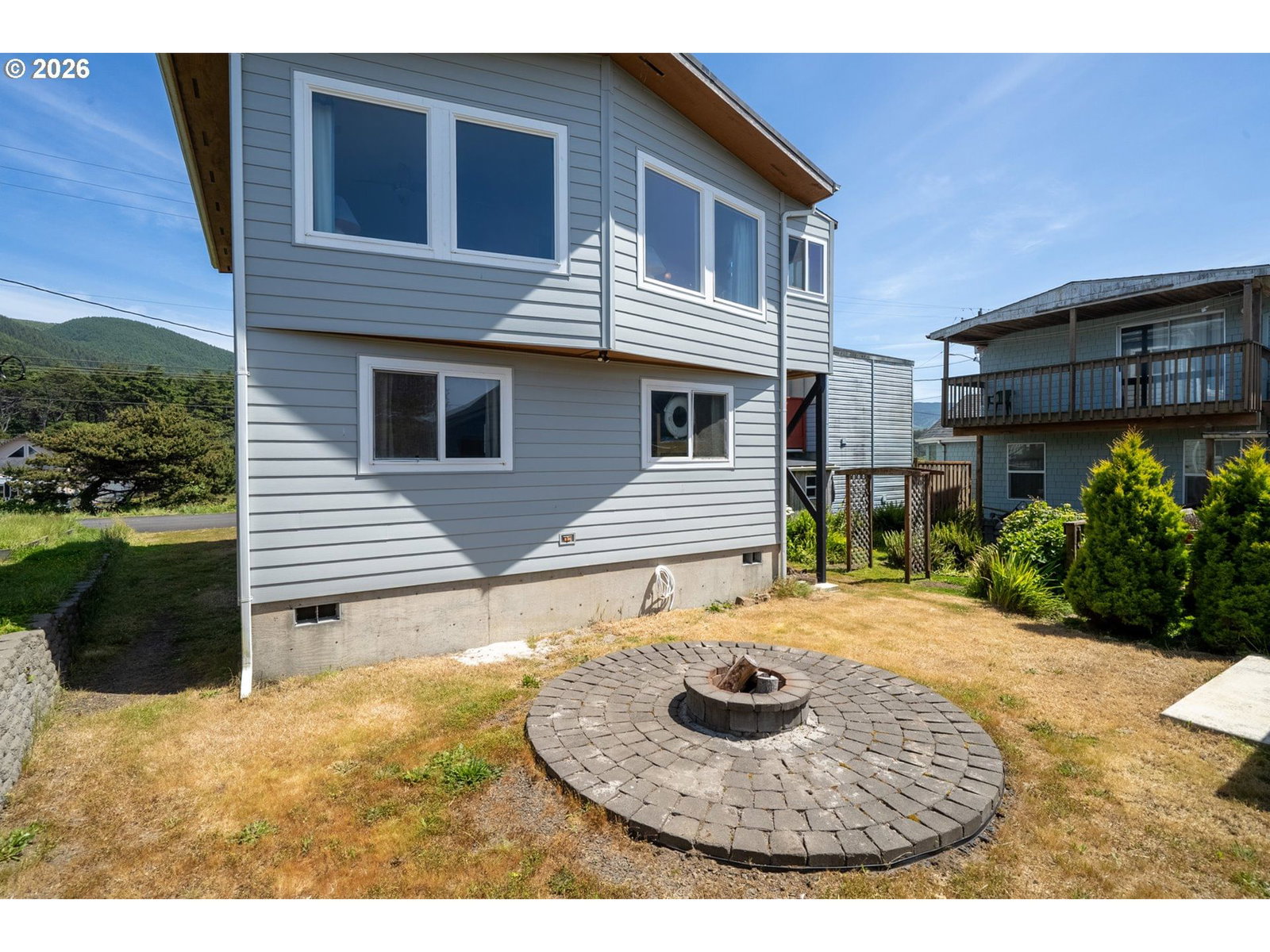 Listing photo 1 of 6