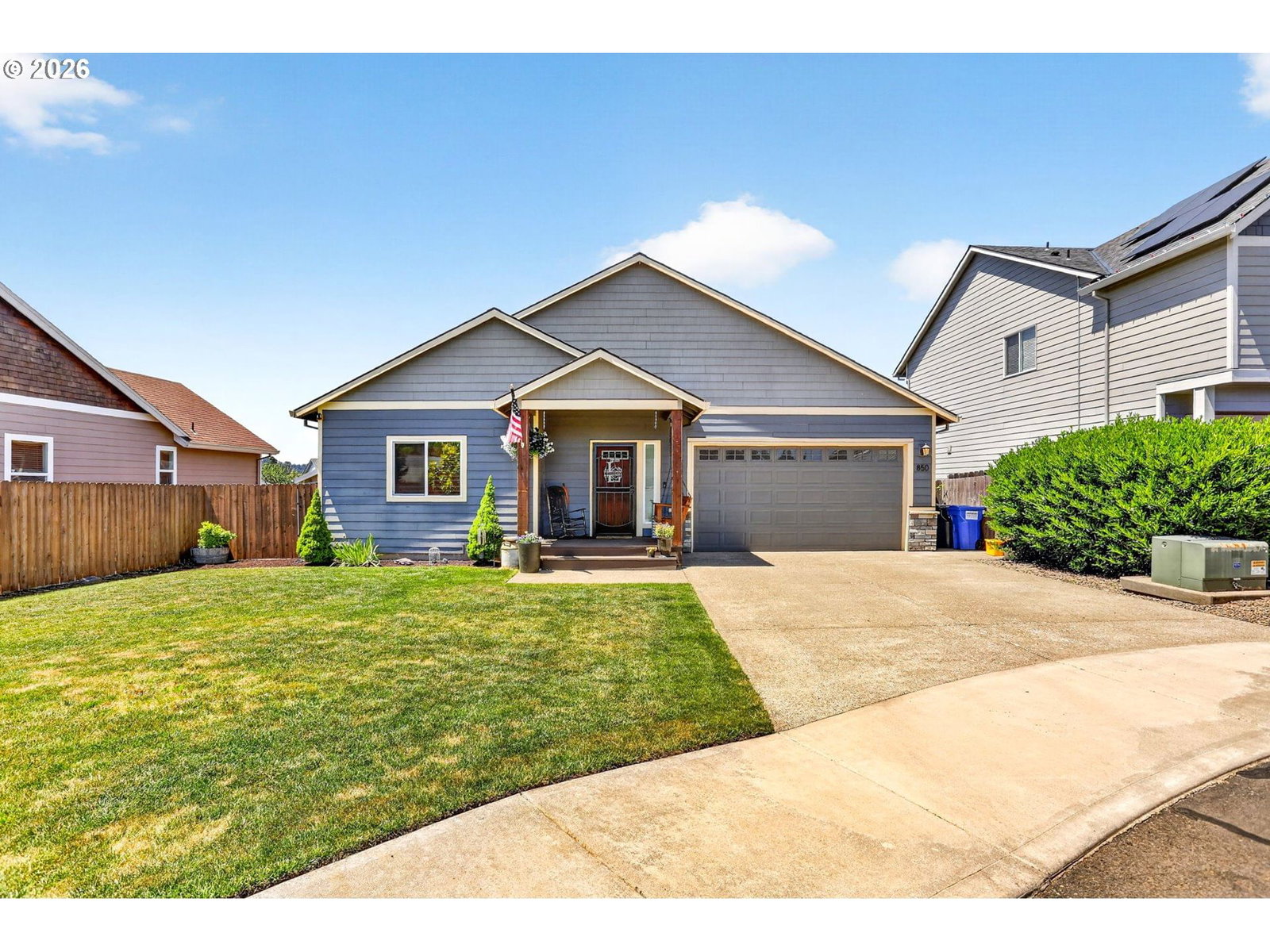 Listing photo 1 of 6