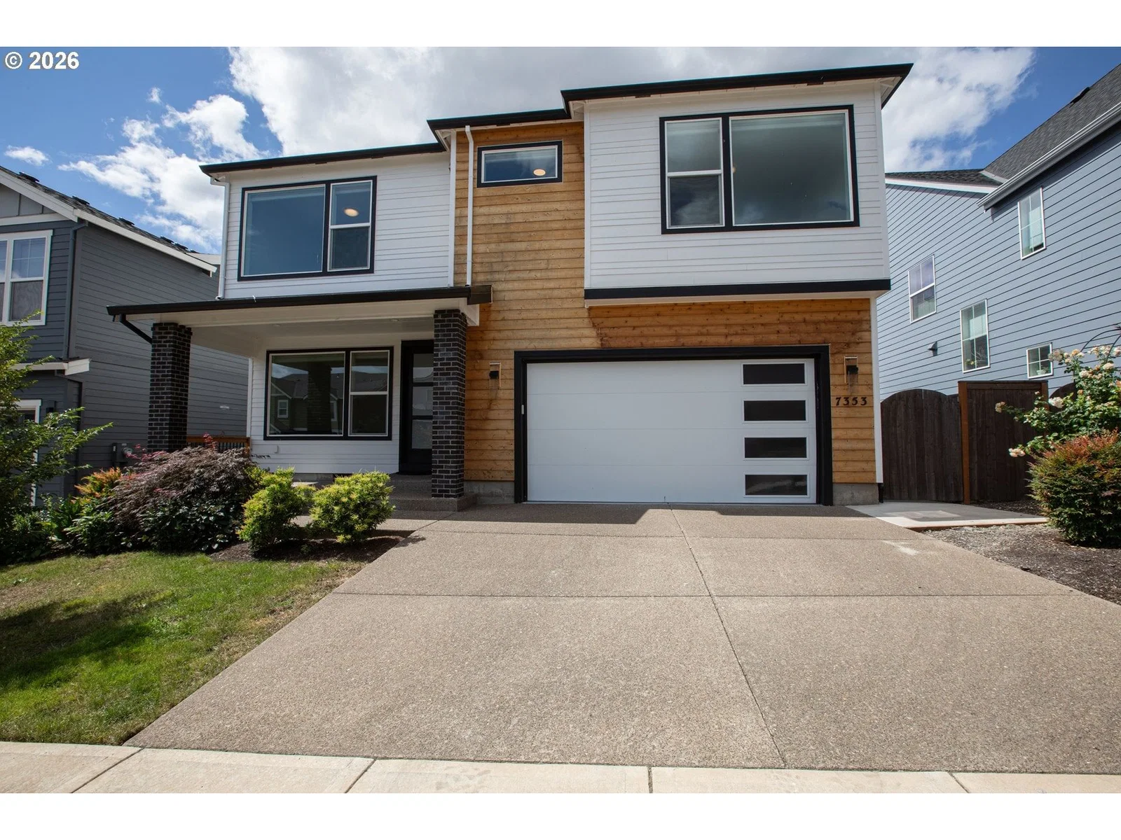 7353 NW OAKFERN DR