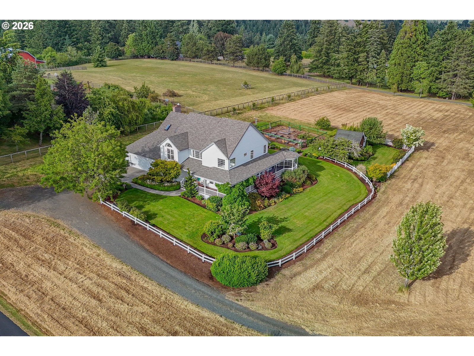 Listing photo 1 of 6