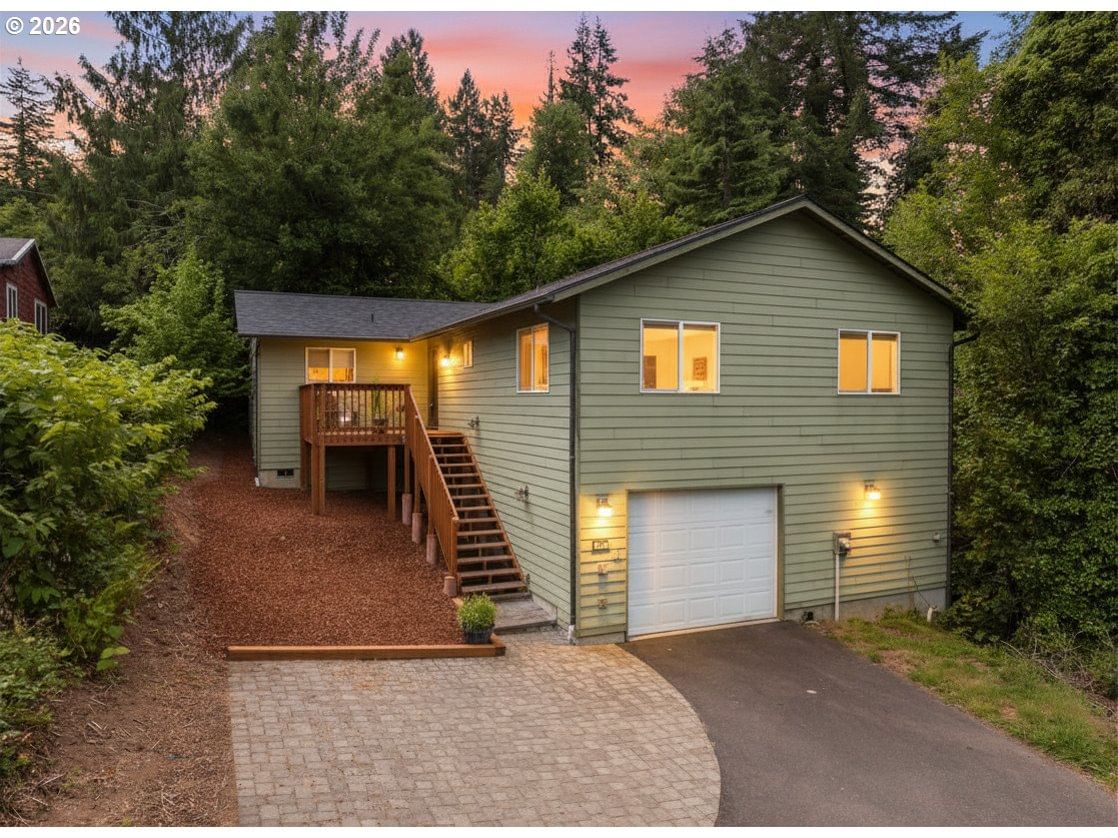 Listing photo 1 of 6