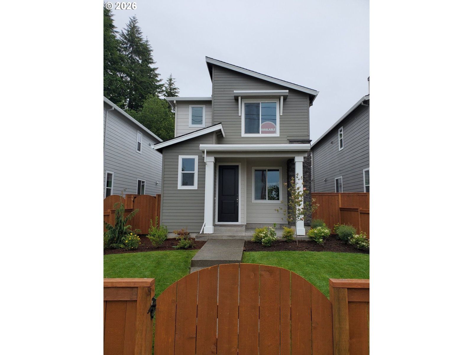 Listing photo 1 of 6