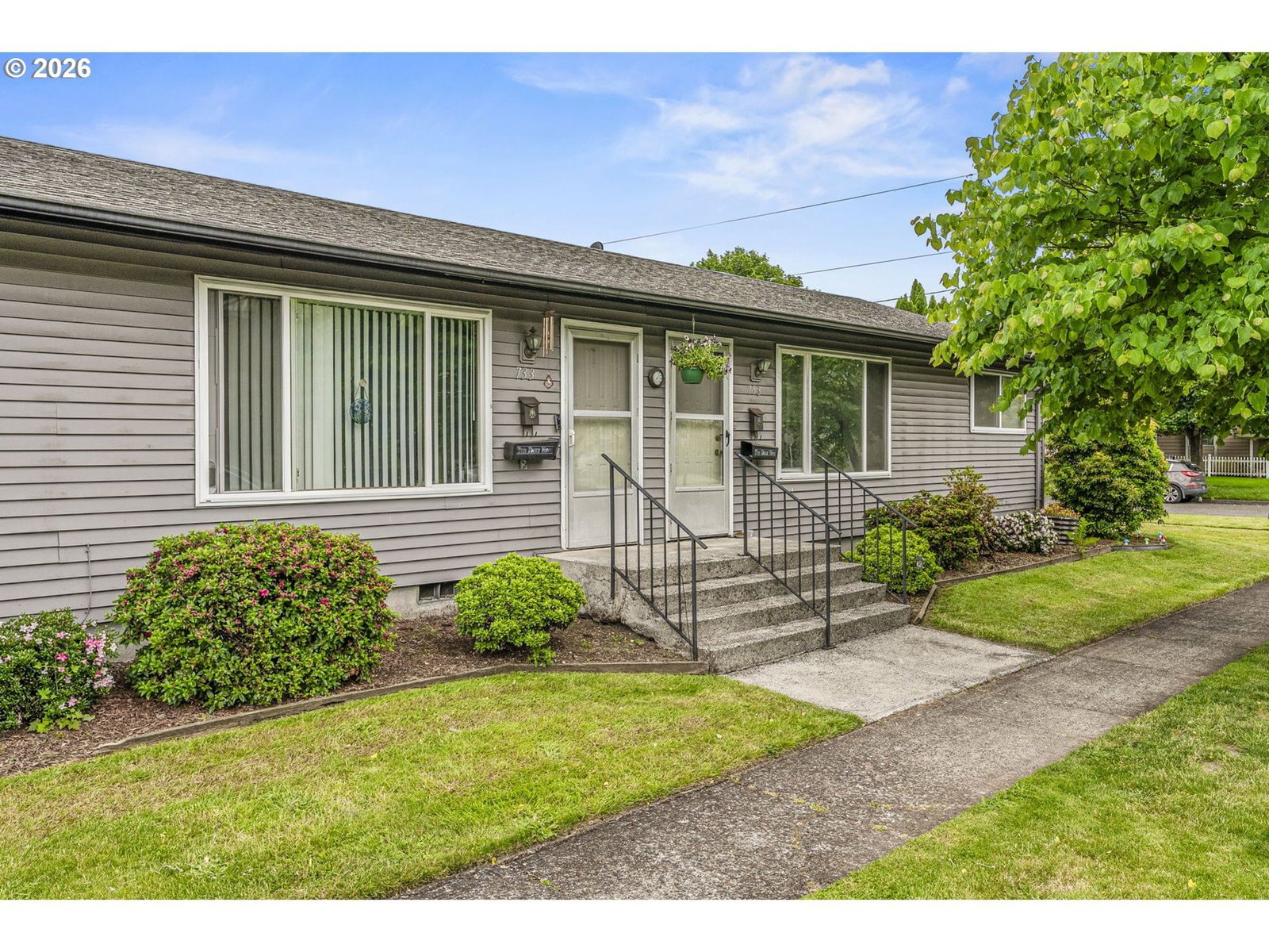 Listing photo 1 of 6