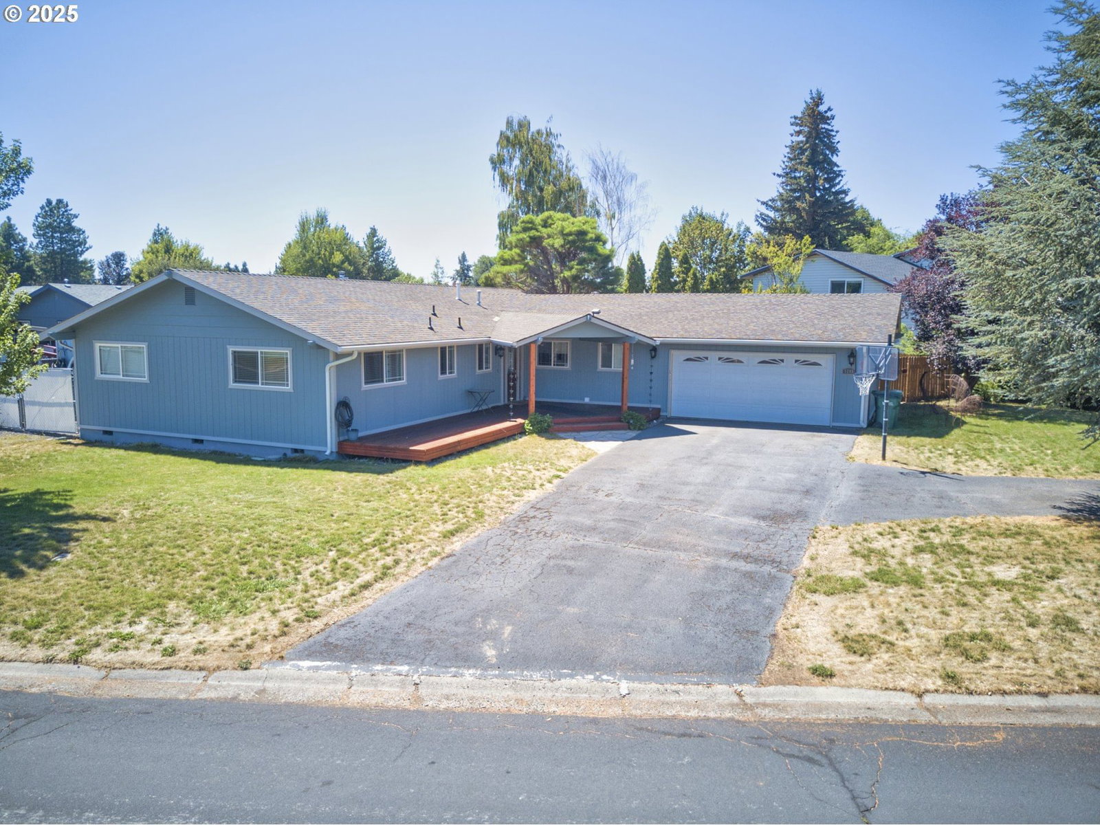 Listing photo 1 of 6