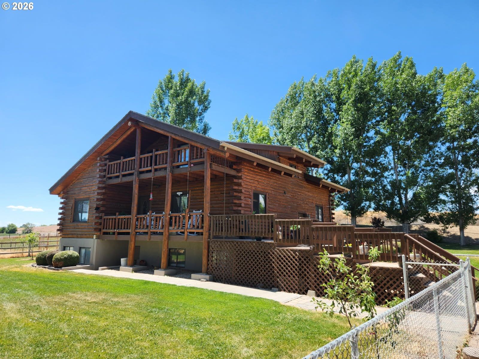 Listing photo 1 of 6
