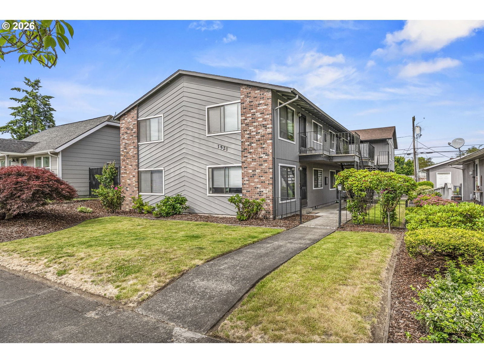 Listing photo 1 of 6