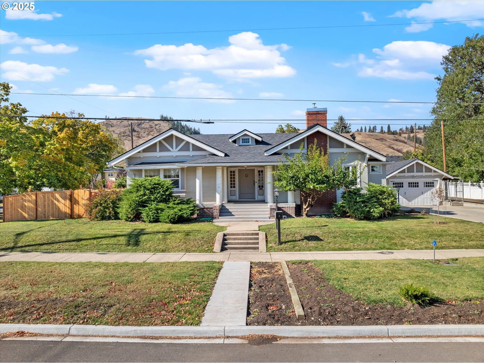 Primary listing photo, 1402 2ND ST, La Grande, OR, 97850