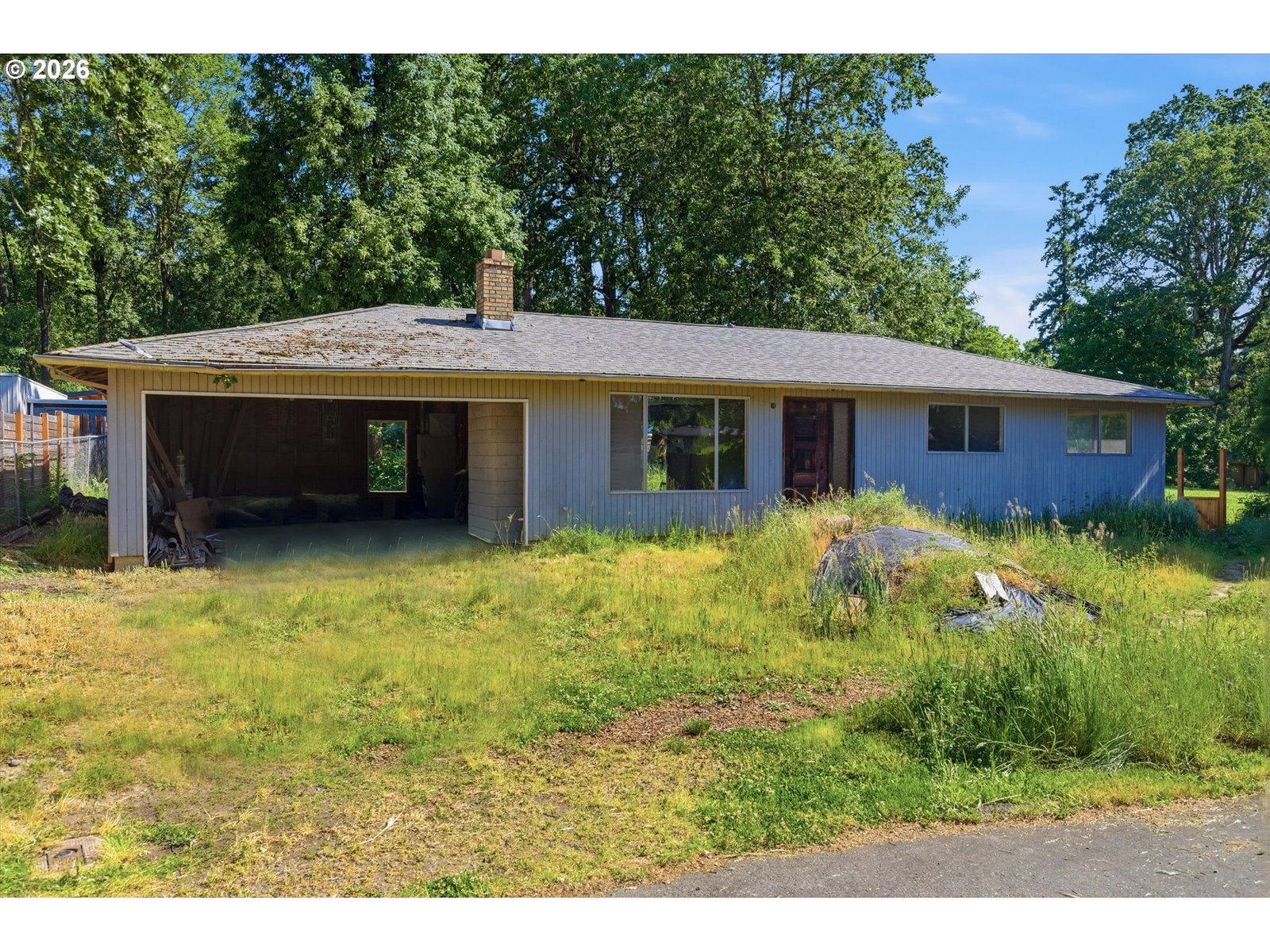 Listing photo 1 of 6