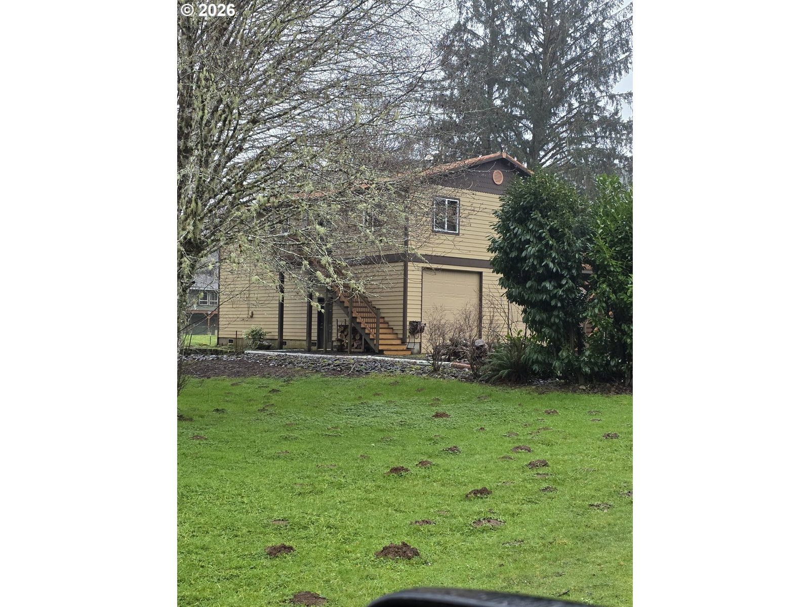 Listing photo 1 of 6