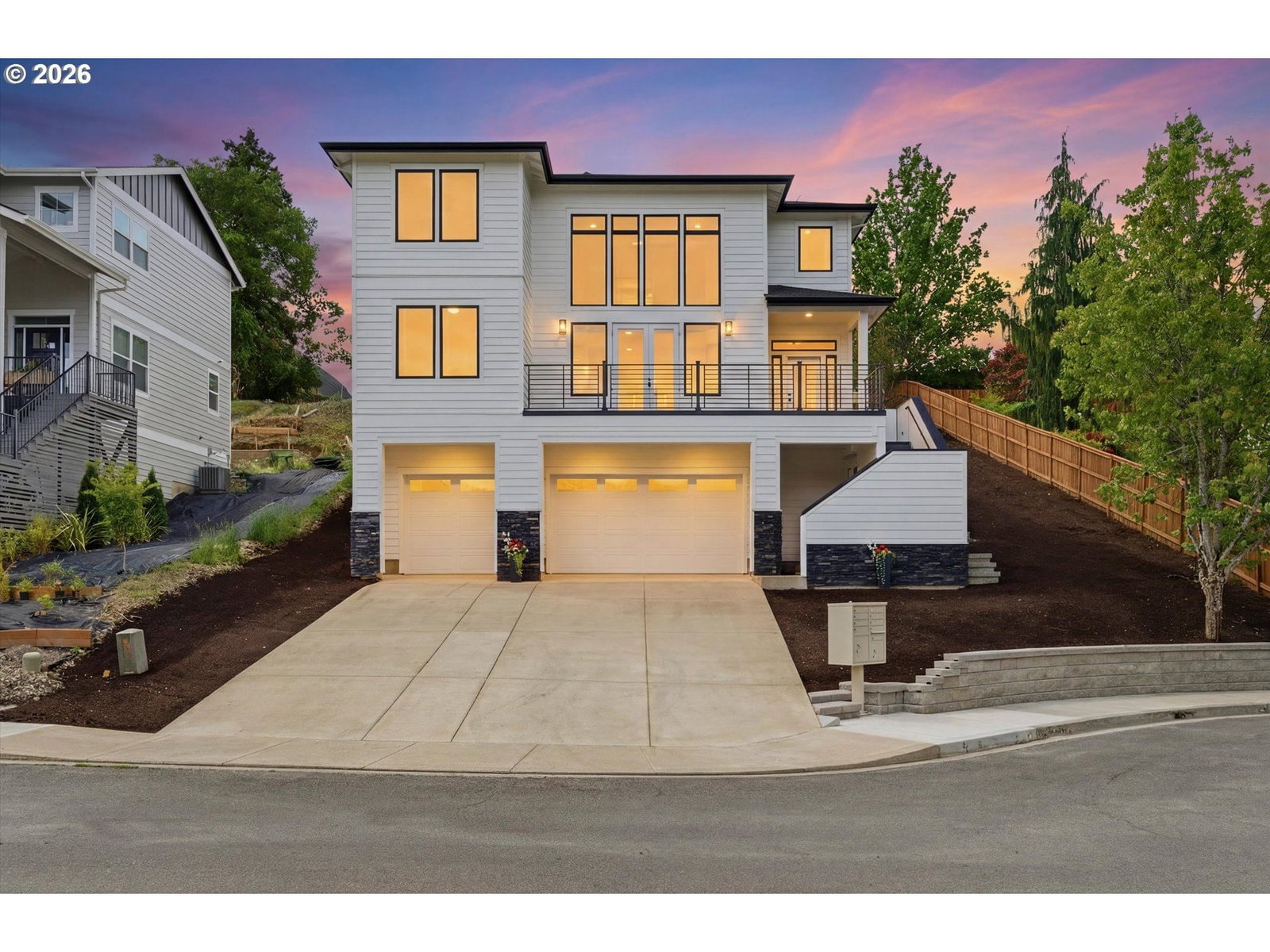 Listing photo 1 of 6