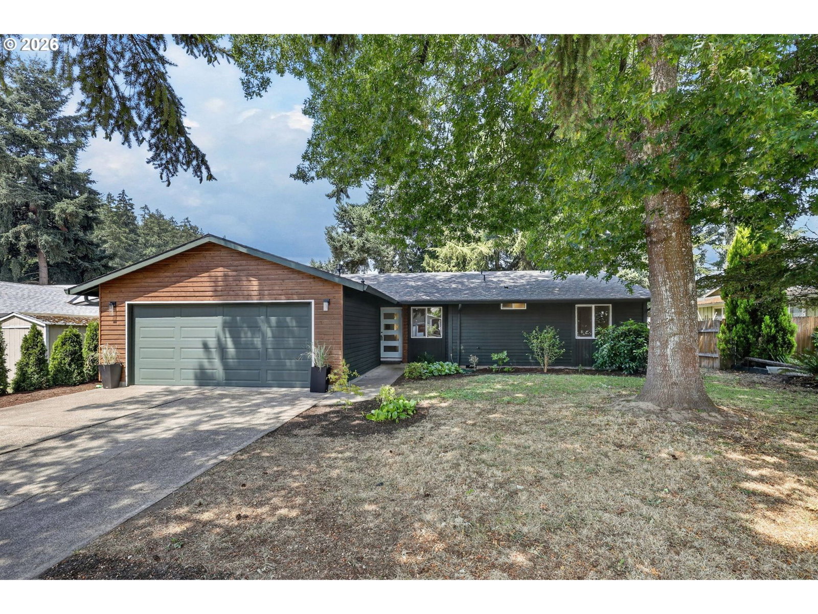2847 SE LONNY CT