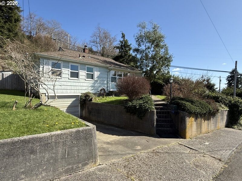 Primary listing photo, 398 ATLANTIC ST, Astoria, OR, 97103