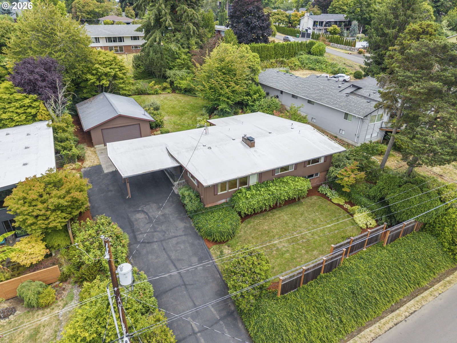 5319 NW WALNUT ST