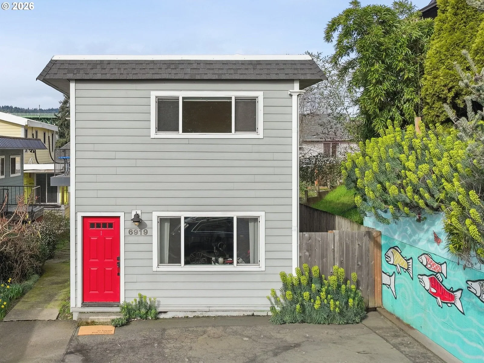 6919 N LEAVITT AVE #B1