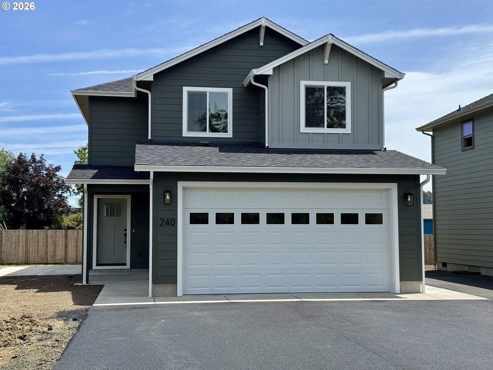 Listing photo 1 of 6