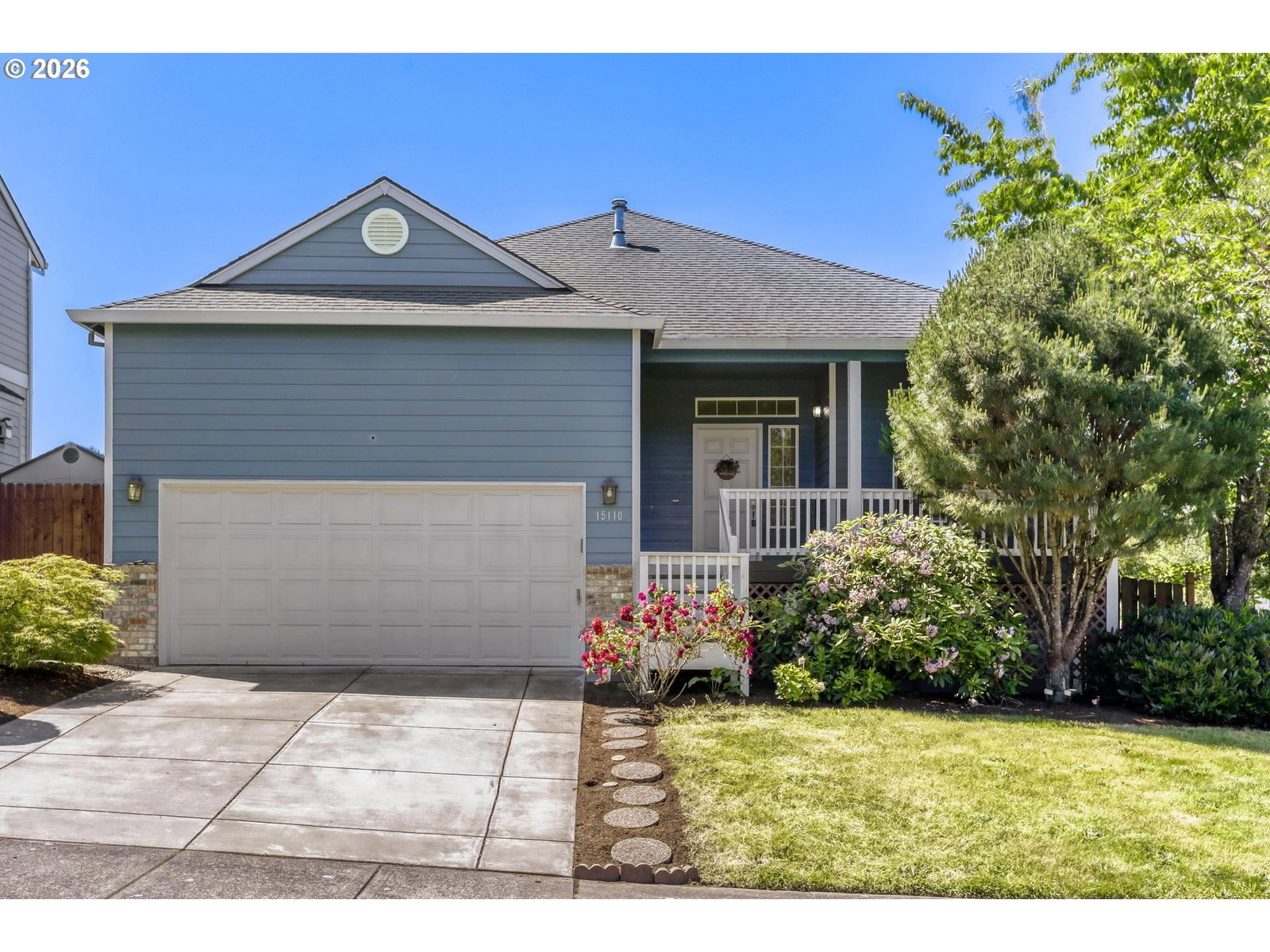 Listing photo 1 of 6