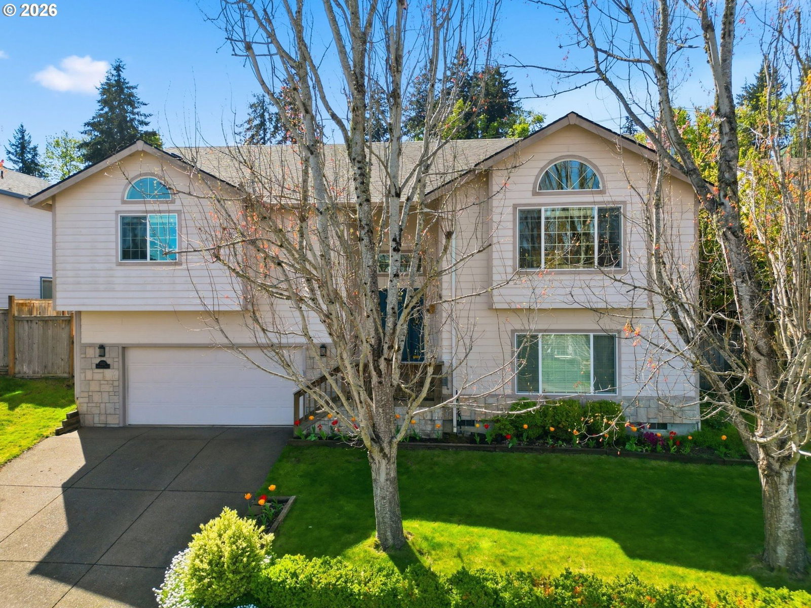 Primary listing photo, 3533 AMBLESIDE DR, Springfield, OR, 97477