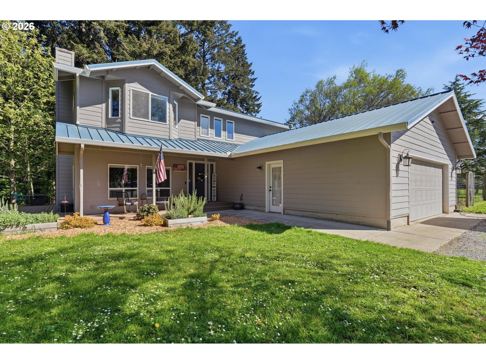 Listing photo 1 of 6
