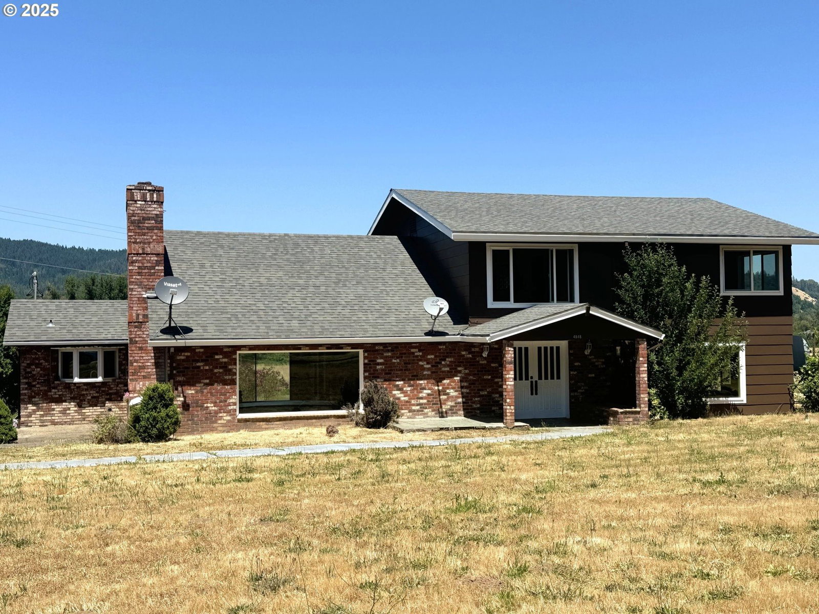 Listing photo 1 of 6