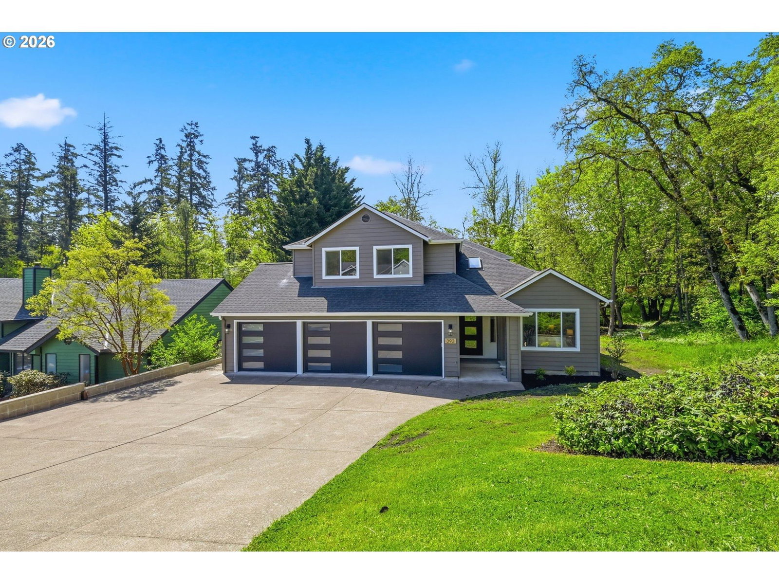 Primary listing photo, 392 DELLWOOD DR, Eugene, OR, 97405