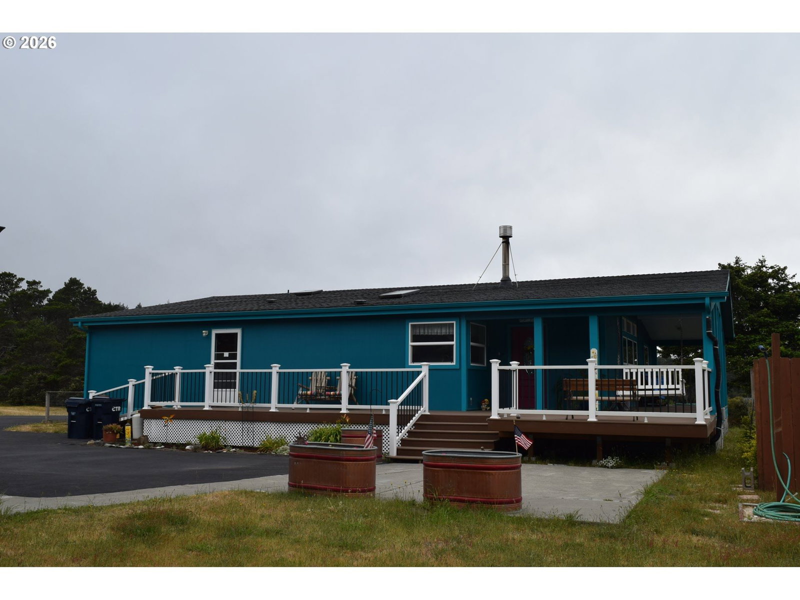 Listing photo 1 of 6