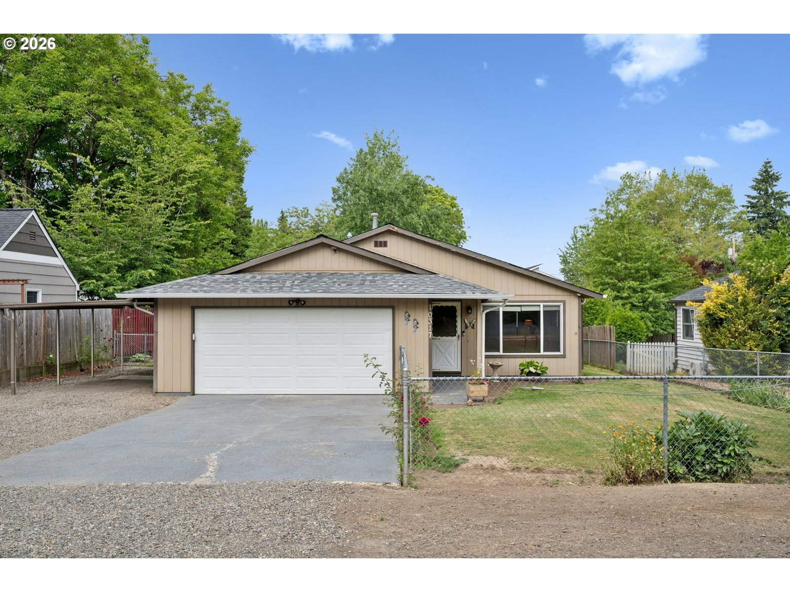 Listing photo 1 of 6