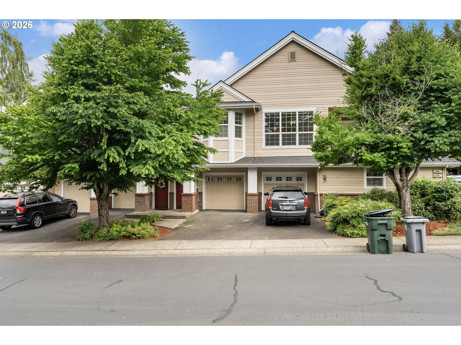Listing photo 1 of 6