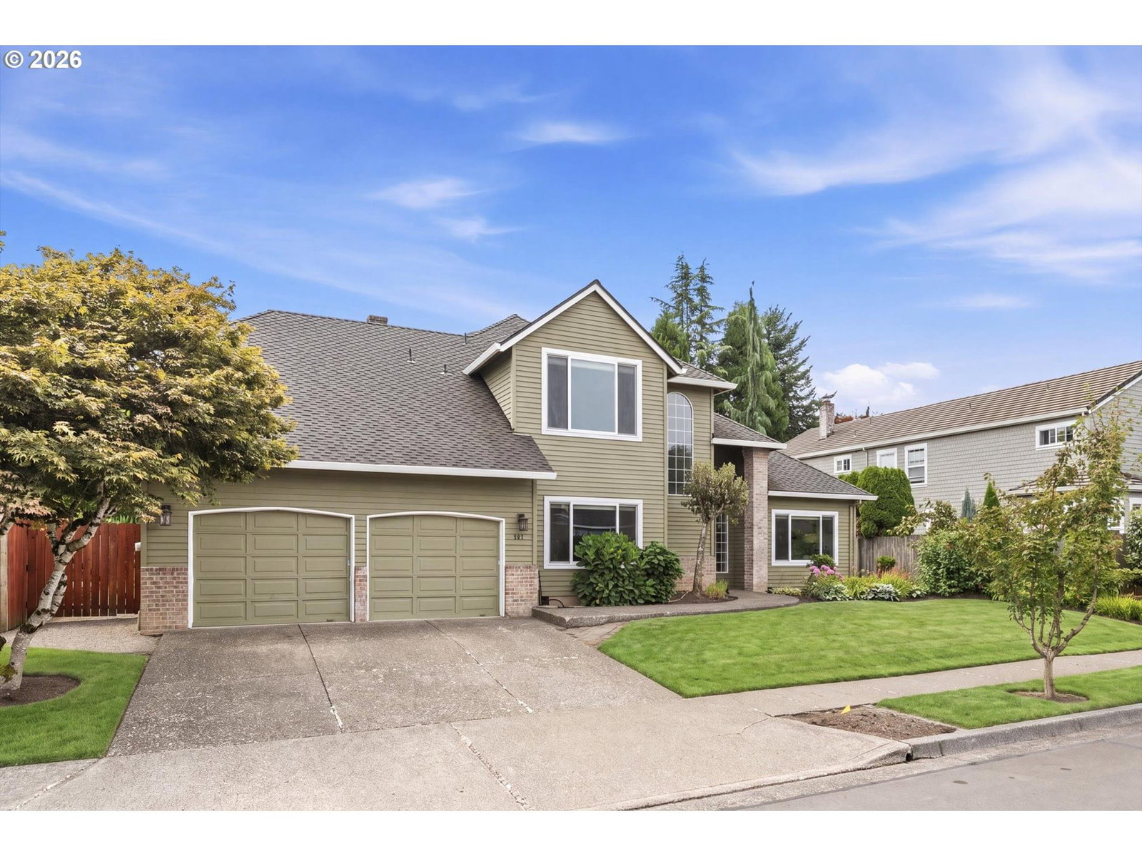 807 ALICIA CT